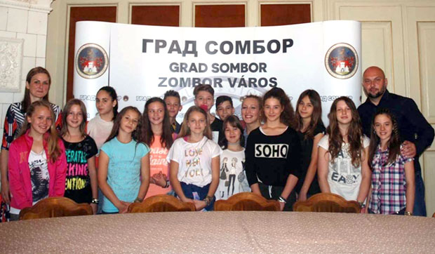 ФИНАЛЕ ТАКМИЧЕЊА СРБИЈА У РИТМУ ЕВРОПЕ: Очекују СМС подршку